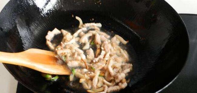 茭白炒肉絲怎么炒好吃，茭白炒肉絲的做法竅門