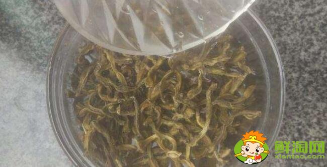 干豆角怎么曬干成綠色，曬干的干豆角可以放冰箱嗎