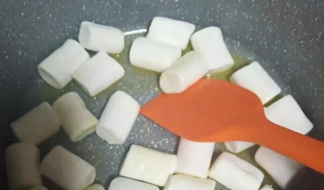 做雪花酥沒(méi)有黃油用什么代替