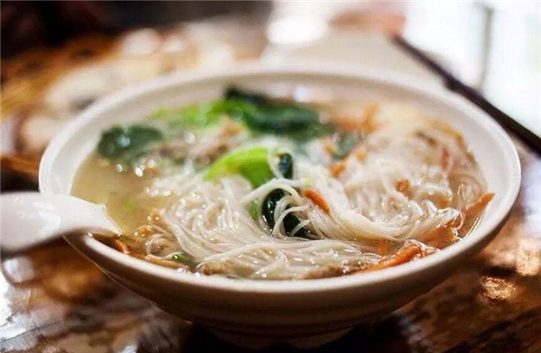 元旦吃什么食物，元旦吃什么傳統(tǒng)食物（年糕寓意年年高）