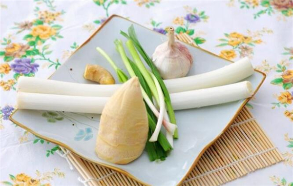 魷魚(yú)怎么炒好吃又嫩